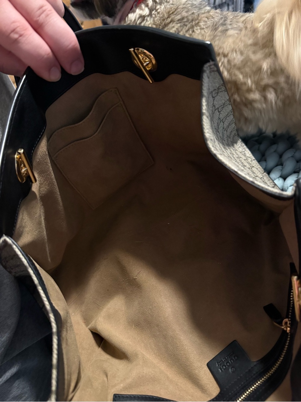 Gucci GG Supreme Canvas Black Trim Shoulder Bag - Picture 6 of 7